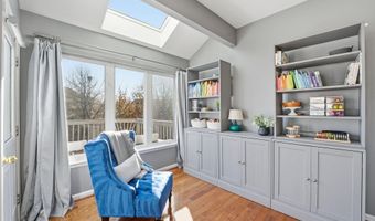 21480 TROWBRIDGE Sq, Ashburn, VA 20147