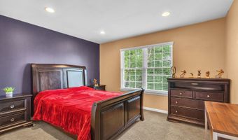 1521 Boulder Bluff Ln, Algonquin, IL 60102