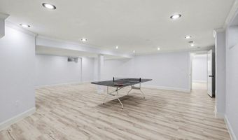 9414 WADSWORTH Dr, Bethesda, MD 20817