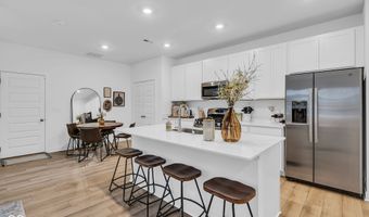 7215 Governors Row, Avon, IN 46123
