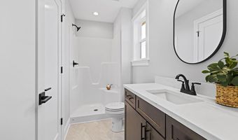 371 Narrow Shore Rd, Aydlett, NC 27916