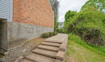 14 Birch Hill Rd, Albany, NY 12211