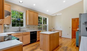 35111 HELLIGSO Ln, Astoria, OR 97103