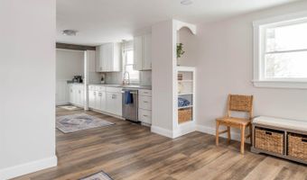 466 Essex St, Bangor, ME 04401