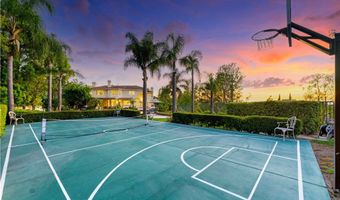 8125 E Oxley Ct, Anaheim, CA 92808