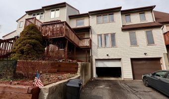 4 Sickle St, Andover, NJ 07801