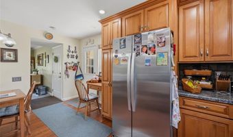 409 Mayfair Dr, Ballwin, MO 63011