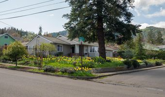 826 Holly St, Ashland, OR 97520
