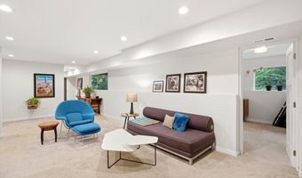 6421 Rockridge Dr, Anchorage, AK 99516