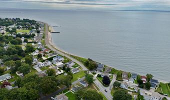 366 Maple Ave, Old Saybrook, CT 06475