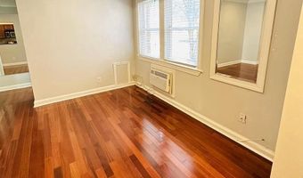 922 S WASHINGTON St S #112, Alexandria, VA 22314
