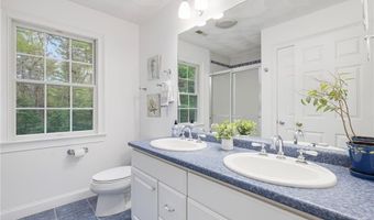 294 Sylvan Ct, North Kingstown, RI 02874