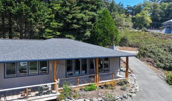 929 OLD COUNTY Rd, Brookings, OR 97415