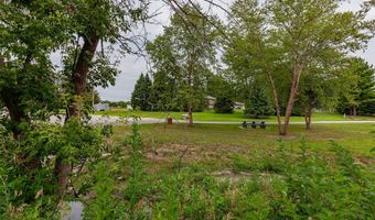 713 10th Ave NW, Altoona, IA 50009