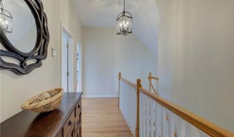 38 Highland Ave, Barrington, RI 02806