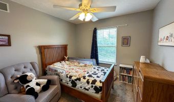 323 Woodfield Dr, Batesville, IN 47006