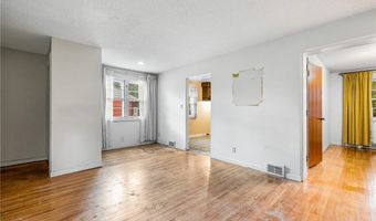 155 Mapleview Dr, Amherst, NY 14226
