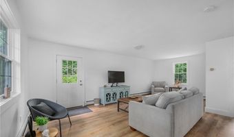 22 Hull St, Jamestown, RI 02835