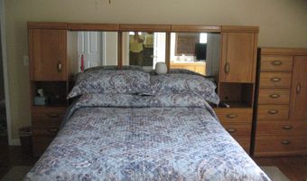 550 Egenolf Pl, Bayville, NJ 08721