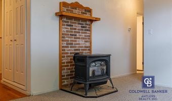 2102 10th St, Cody, WY 82414
