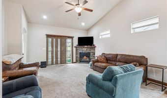 1217 Copper Mountain Dr, North Liberty, IA 52317