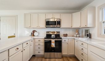 1316 Orchard St, Adel, IA 50003
