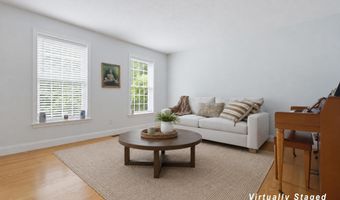 4 Hampshire Hills Dr, Bow, NH 03304