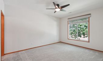 503 Maggie Ln, Altoona, IA 50009