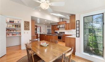 237 Highland Ave, Warwick, RI 02886