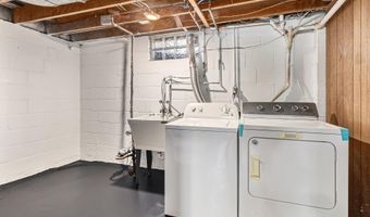 2690 Overridge Dr, Ann Arbor, MI 48104