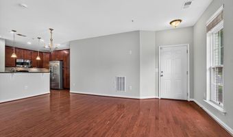 43845 CENTERGATE Dr, Ashburn, VA 20148