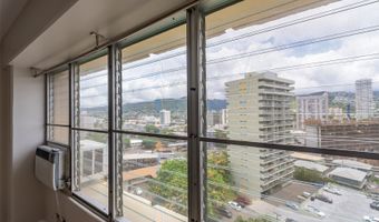 2525 Date St 1303, Honolulu, HI 96826