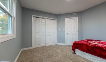543 W Rose Ave, Addison, IL 60101