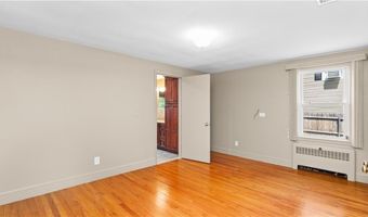 67 Vancouver Ave, Warwick, RI 02886