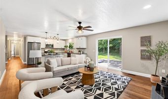 1014 Bedford Ln, Ballwin, MO 63011