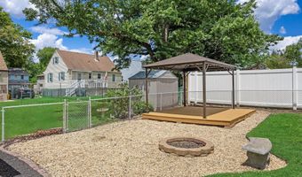 937 CLEMENTS BRIDGE Rd, Barrington, NJ 08007