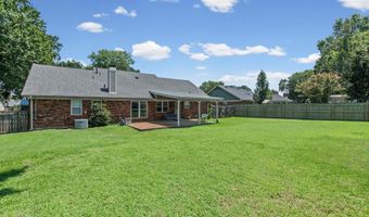 3933 ROBIN HILL Dr, Bartlett, TN 38135