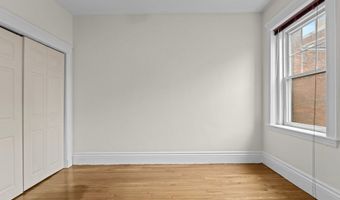 35 Queensberry 22, Boston, MA 02215