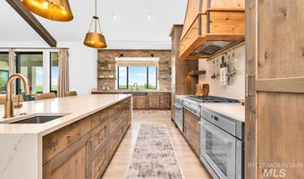 7877 Sonara Rd, Caldwell, ID 83607