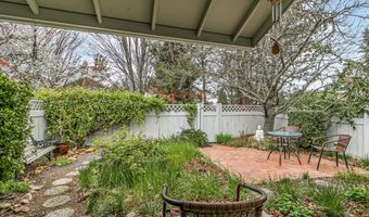 235 Meadow Dr, Ashland, OR 97520