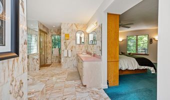 25 Surrey Dr, Cheshire, CT 06410