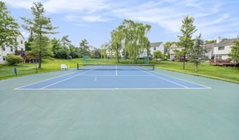 4871 S Ridgeside Cir, Ann Arbor, MI 48105