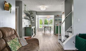 317 WOODLAWN Dr, Aurora, IN 47001