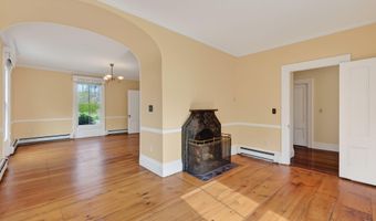 997 Washington St, Bath, ME 04530