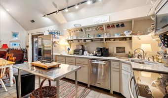 1670 Church St, Appomattox, VA 24522