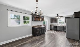611 Pole Creasman Rd, Asheville, NC 28806