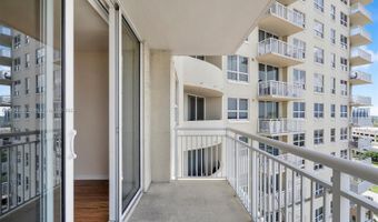 19501 W Country Club Dr 912, Aventura, FL 33180