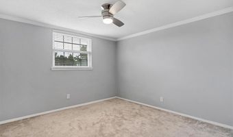 917 Claytonbrook Dr 1, Ballwin, MO 63011