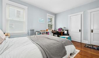39 Ferncliff Ave, North Providence, RI 02911