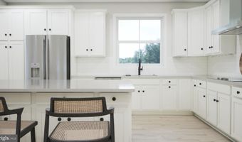 25628 RED CHERRY Dr, Aldie, VA 20105